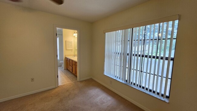 Building Photo - 4659 Treasure Cay Rd