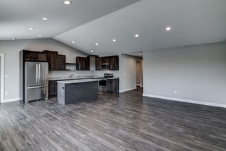 Building Photo - 1662 Charleston Dr