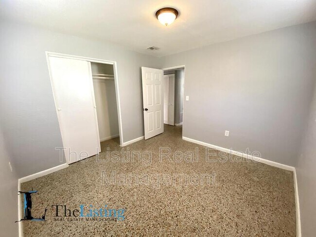 Building Photo - 87 Griggs Ave