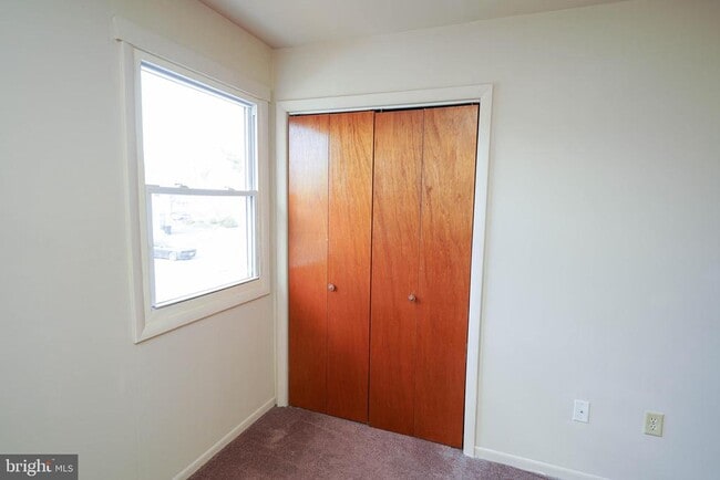 Building Photo - 738 Hemlock St