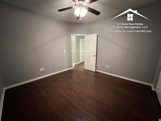 Building Photo - 1009 Boulder Ct