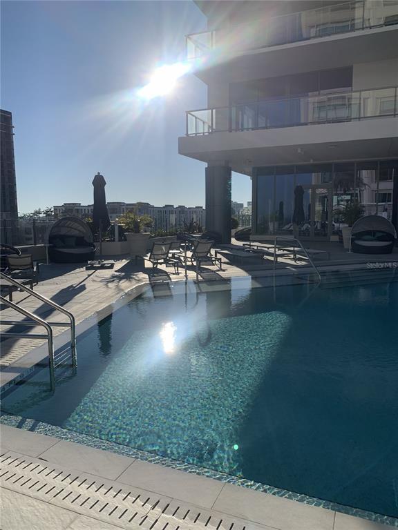 Building Photo - 275 1st Ave S