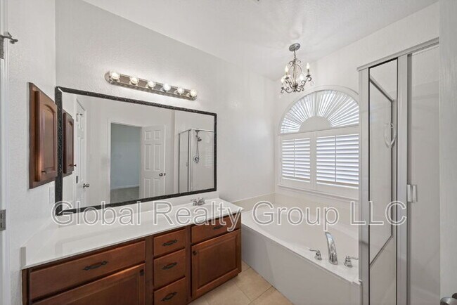 Building Photo - 549 Celtic Ash Run