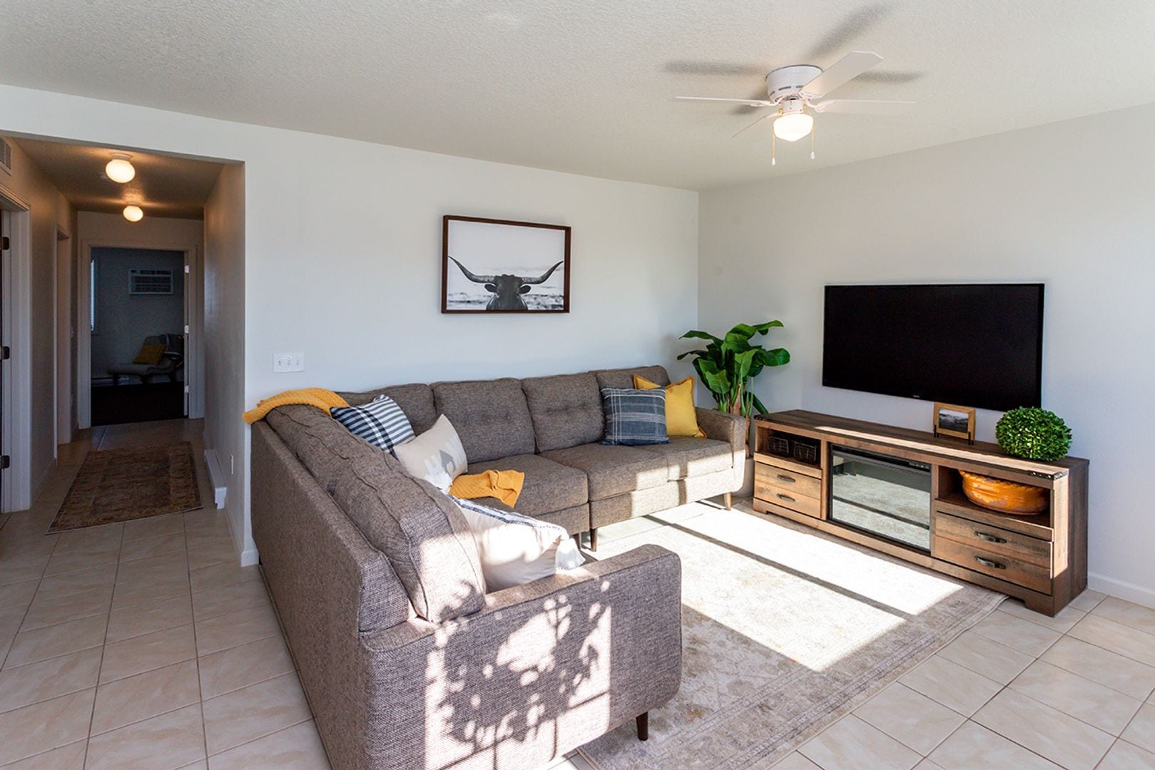 Interior Photo - Osceola Heights