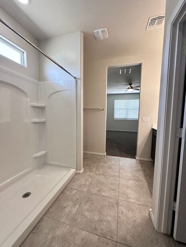 Building Photo - MOVE IN SPECIALS!! Large Backyard with thi...