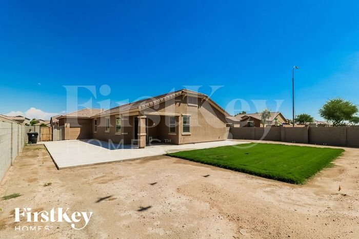 Building Photo - 11951 W Rio Vista Ln