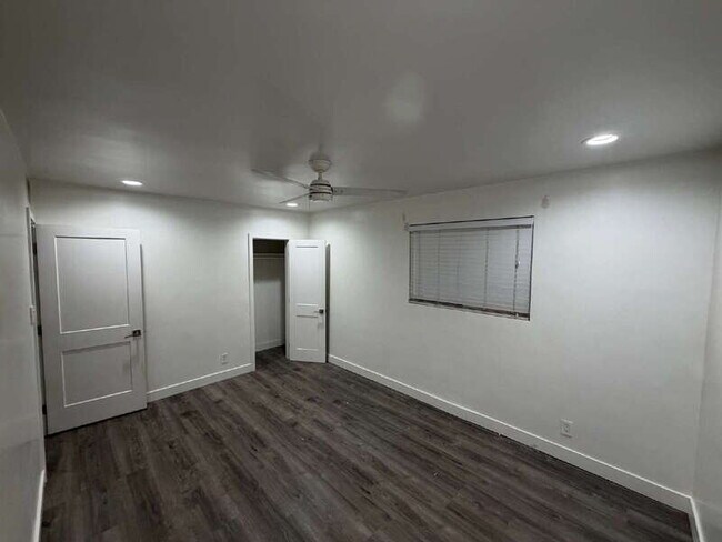 Building Photo - 1716 S Shafer Dr