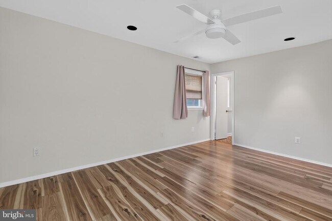 Building Photo - 4214 Penner Ln