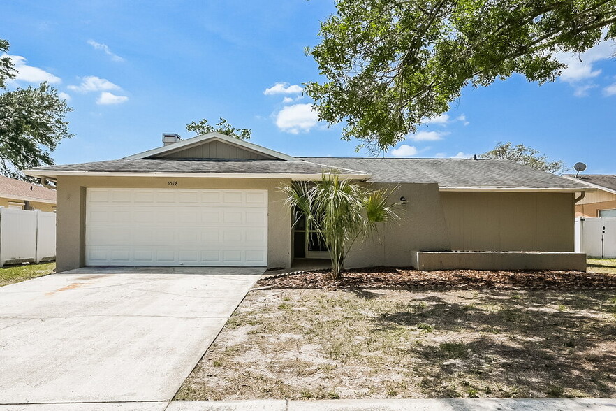 Primary Photo - 5518 Pentail Cir
