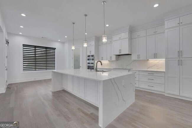 Building Photo - 2964 Old Peachtree Rd NE