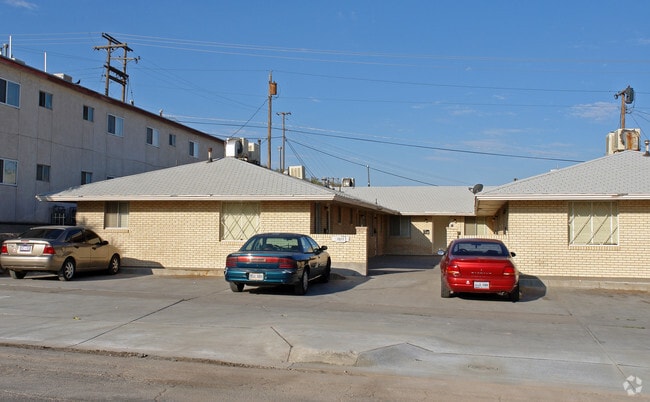 Building Photo - KKVD Apartments