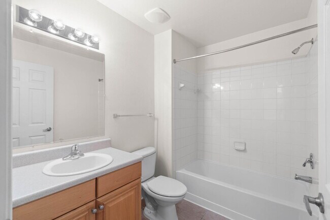 Building Photo - 554 Wingspan Way