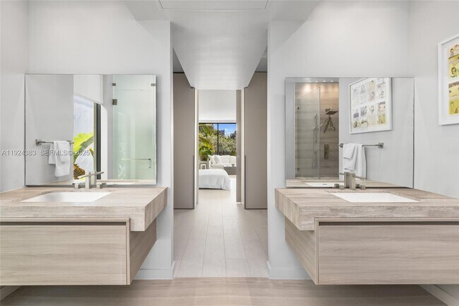 Building Photo - 773 NE 77th Terrace