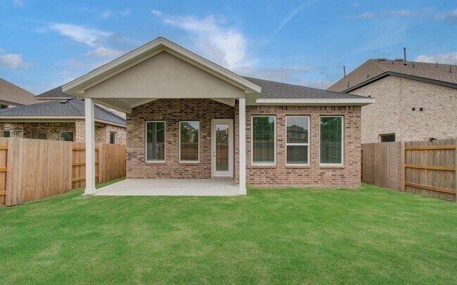 Building Photo - 24838 Harrow Mdw Dr