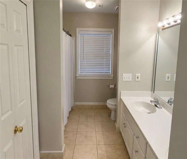 Building Photo - 6116 Braidwood Ln