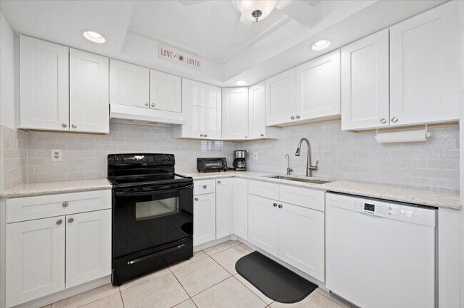 Building Photo - 1251 Sugar Sands Blvd