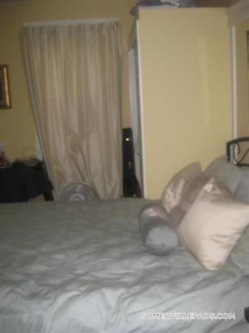 Building Photo - 6 Belmont St