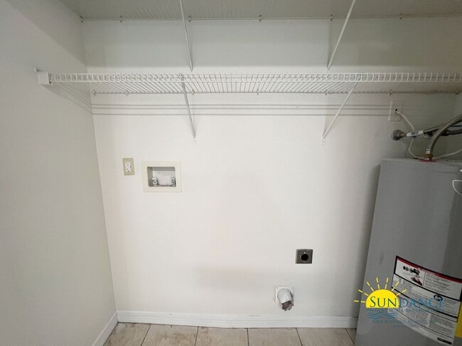 Building Photo - 237 Lindberg St