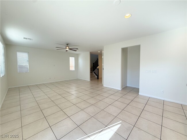 Building Photo - 7769 Britton Rose Dr