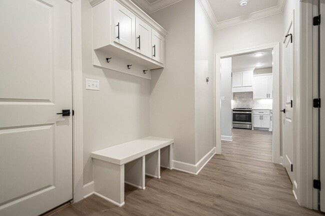 Building Photo - 306 Kanis Ridge Dr