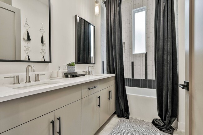 Building Photo - Modern Luxury Estate with Rooftop Deck in Trilith