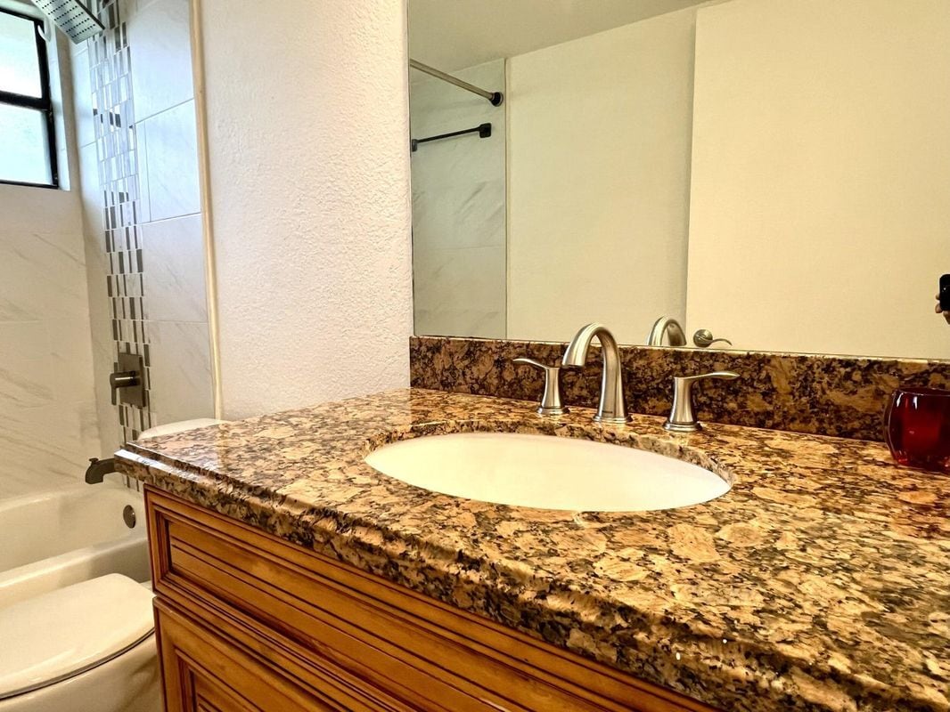 Building Photo - 1581 Balfour Point Dr