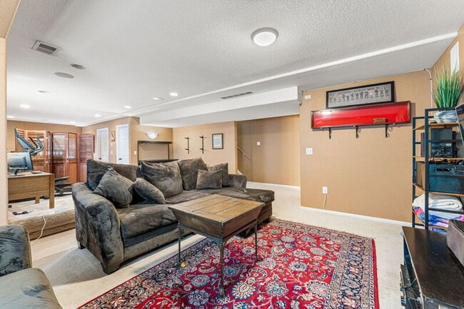 Building Photo - 4172 S Deframe Ct