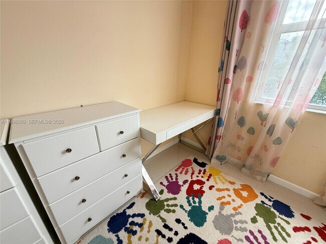 Building Photo - 17100 N Bay Rd