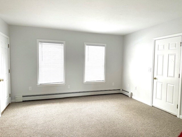 Building Photo - 51 Quaker Ln