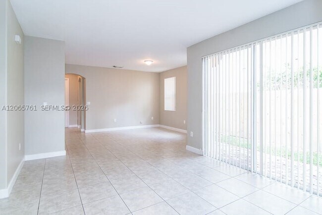 Building Photo - 9141 SW 152nd Ct