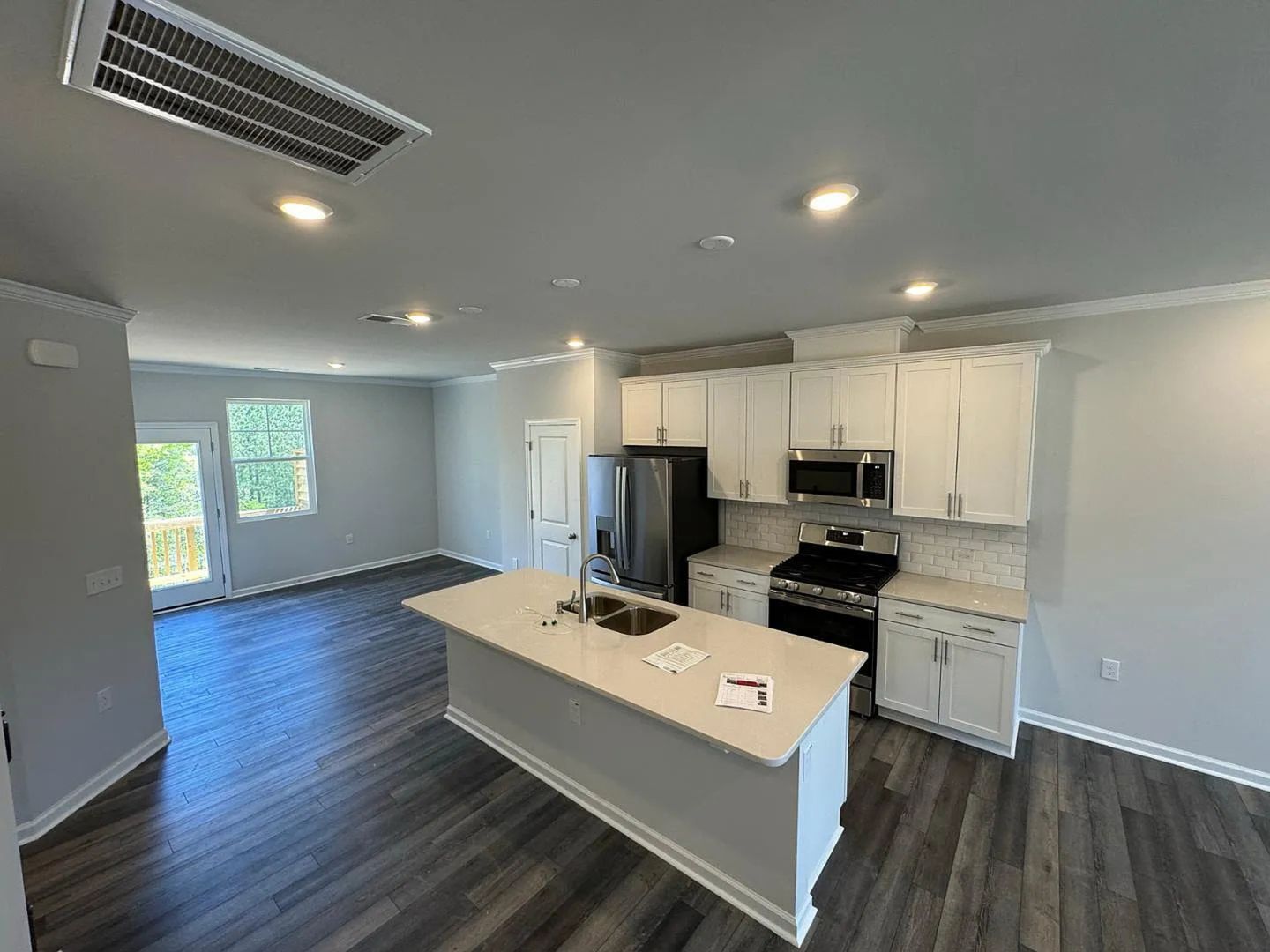 Building Photo - 368 Devon Clfs Dr