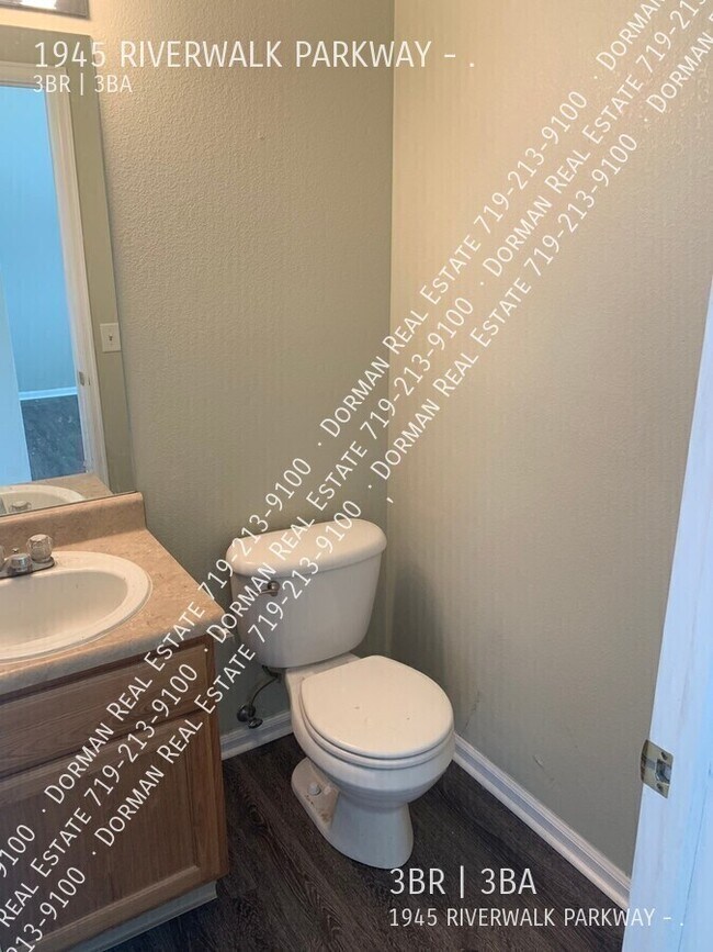 Building Photo - 1945 Riverwalk Pkwy