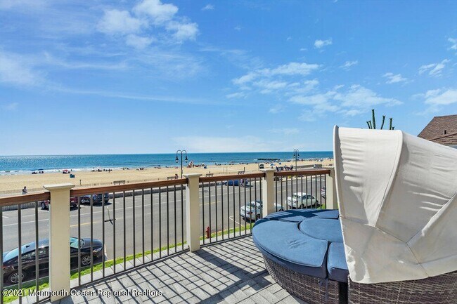 Primary Photo - 1302 Ocean Ave