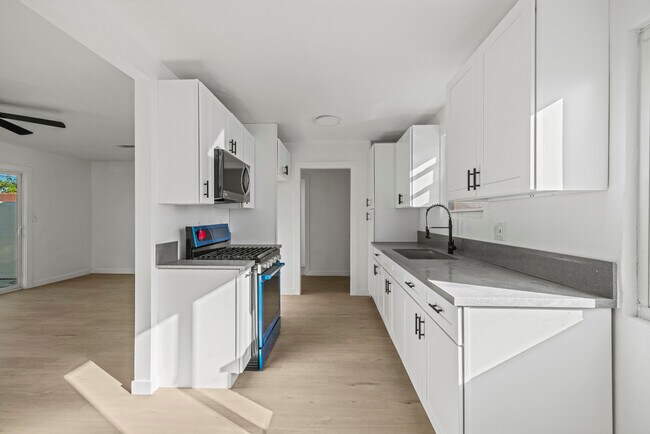 Main House - 37815 Robina Ave
