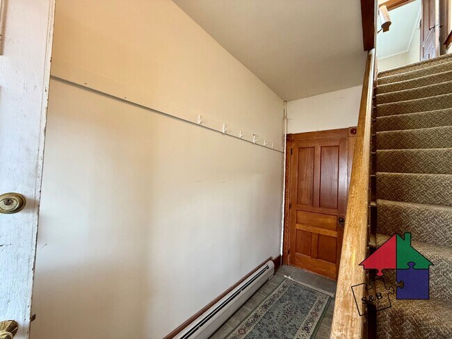 Building Photo - 37 Church Hill Rd