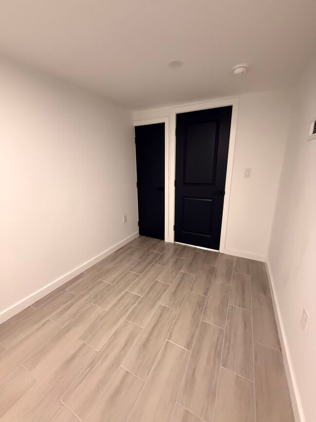 Building Photo - 3340 Potter St