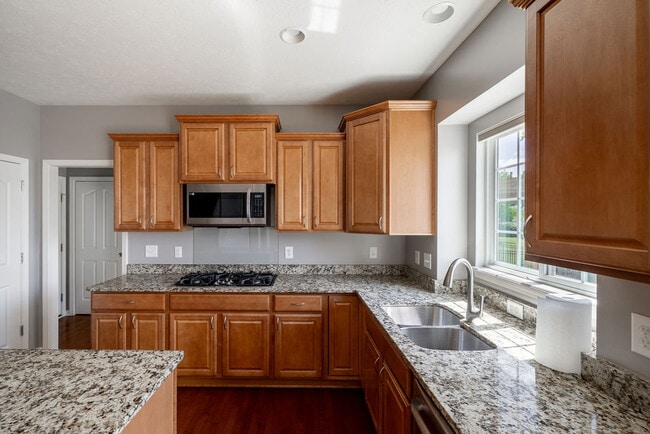 Building Photo - 8965 Snowberry Court