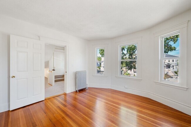 Building Photo - 62-64 Flett Rd