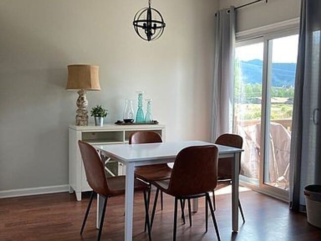 Building Photo - Long Term Rental- Lake Haus B7