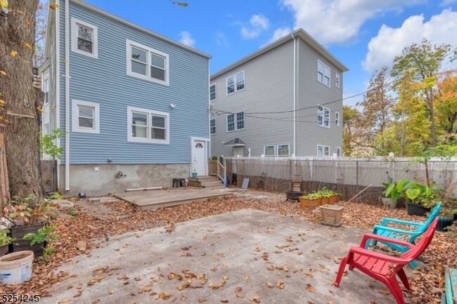 Building Photo - 66 N 15th St