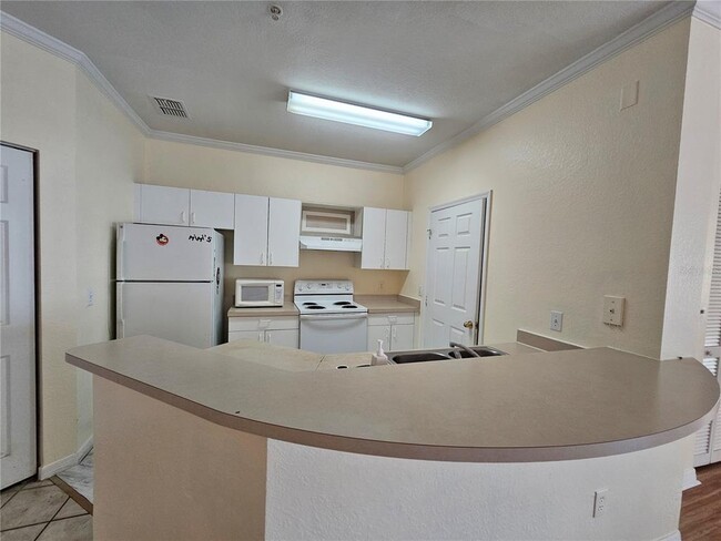 Building Photo - 3621 Conroy Rd