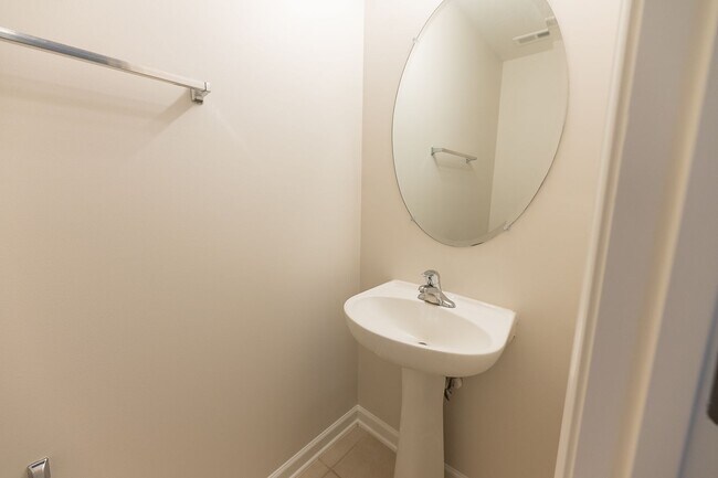 Building Photo - 306 Snowy Owl Ct