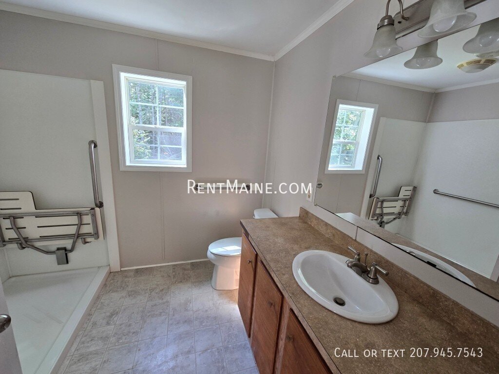 Building Photo - 70 Sweet Fern Dr