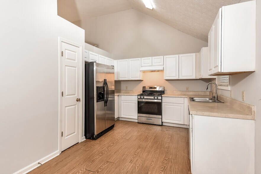 Building Photo - 4208 Morning Dew Dr