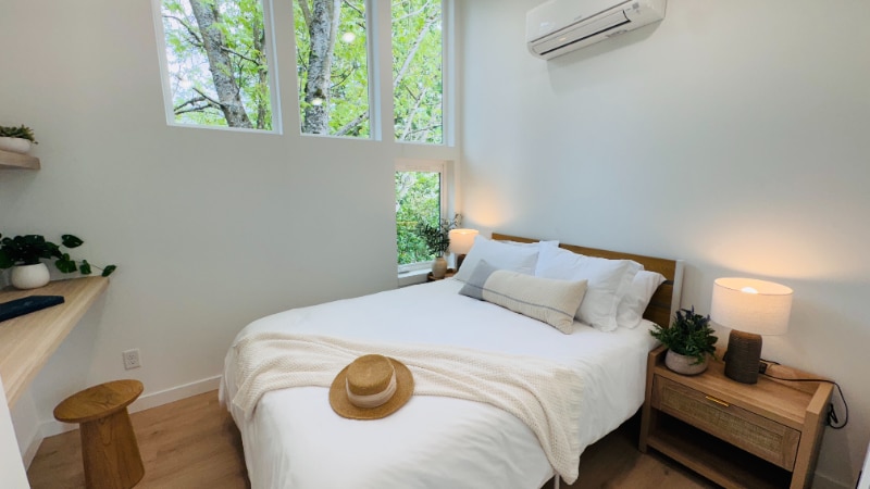 Building Photo - 11330 12th Ave NE