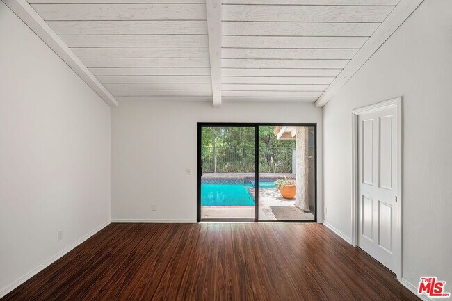 Building Photo - 2952 Bottlebrush Dr