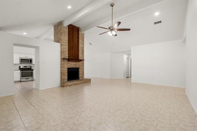 Building Photo - 7019 Yardley Dr