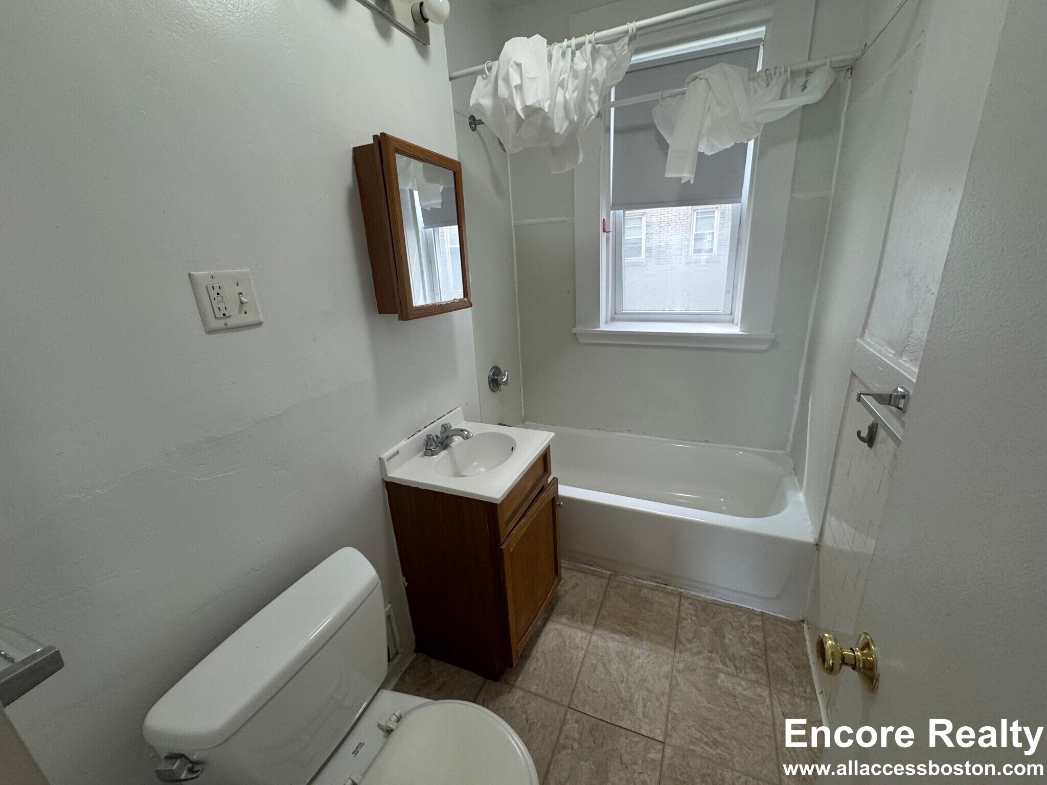 Building Photo - 1175 Boylston St