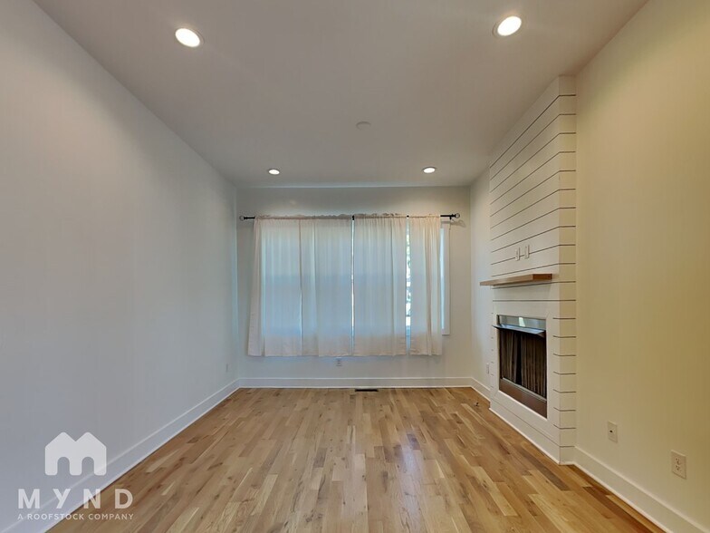 Building Photo - 131 Fain St