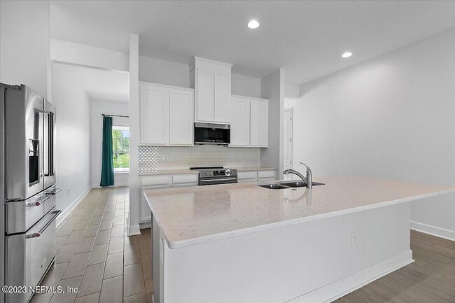 Building Photo - 1741 Sandy Creek Pkwy